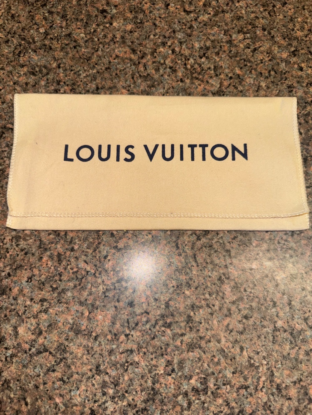 Louis Vuitton (current style) dust bag, wallet size 💎pristine💎 - Picture 1 of 6
